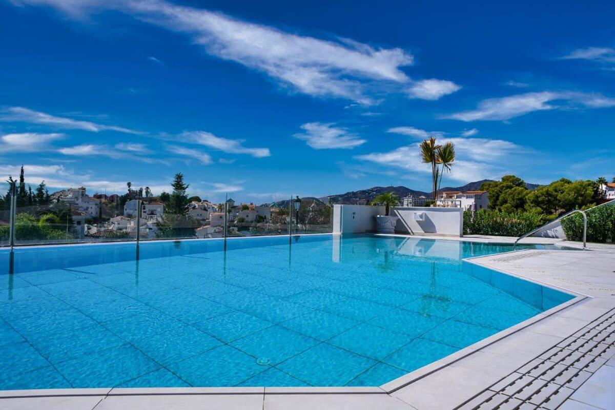 Apartamento Royal Palm Nerja Exterior foto